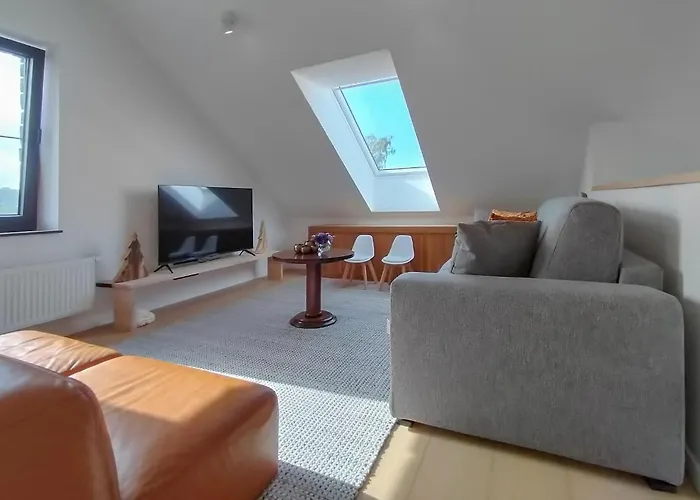 Stunning In Durbuy With Sauna Ferienhaus *